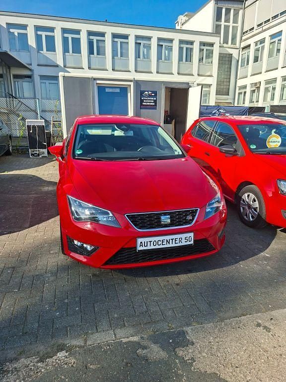 Rot Gebraucht 2013 Seat Leon FR Limousine | 8.499 € (Guter Preis) - Bild 1/4