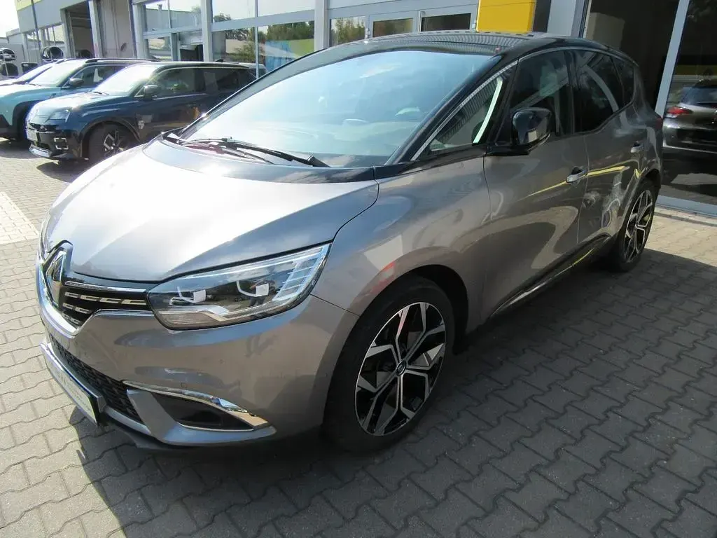 Second-hand Renault Scenic E-Tech Techno 140 CP (102 kW) 2022 Gri SUV