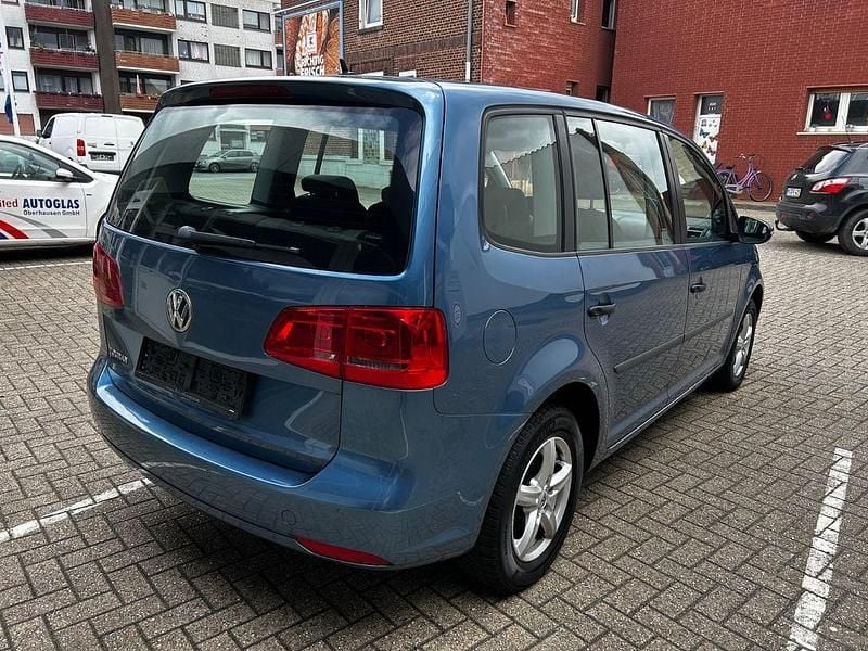 Gebraucht VW Touran 105 PS (77 kW) 2013 Blau Van / Kleinbus