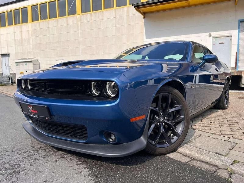 Second-hand Dodge Challenger 377 CP (277 kW) 2020 Albastru Coupe