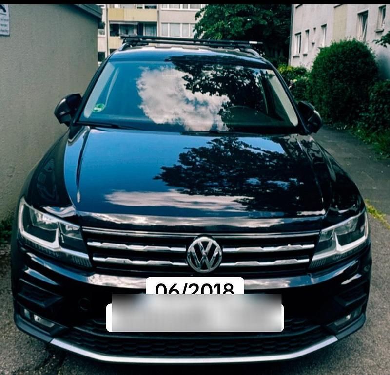 Schwarz Gebraucht 2018 VW Tiguan SUV | 19.000 € (Fairer Preis) - Bild 1/4