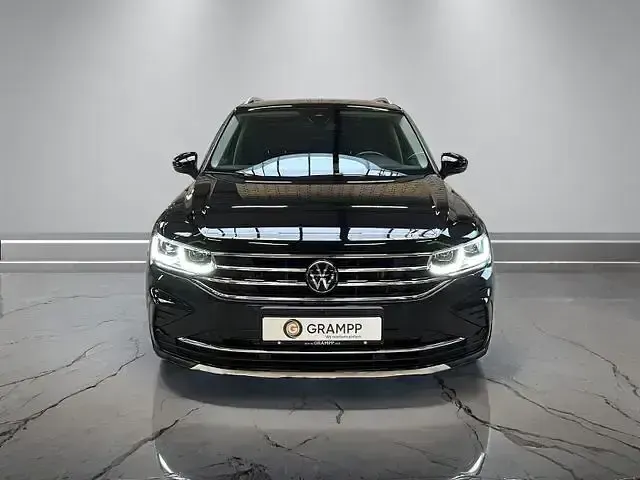 Gebraucht VW Tiguan Elegance 150 PS (110 kW) 2023 Schwarz SUV