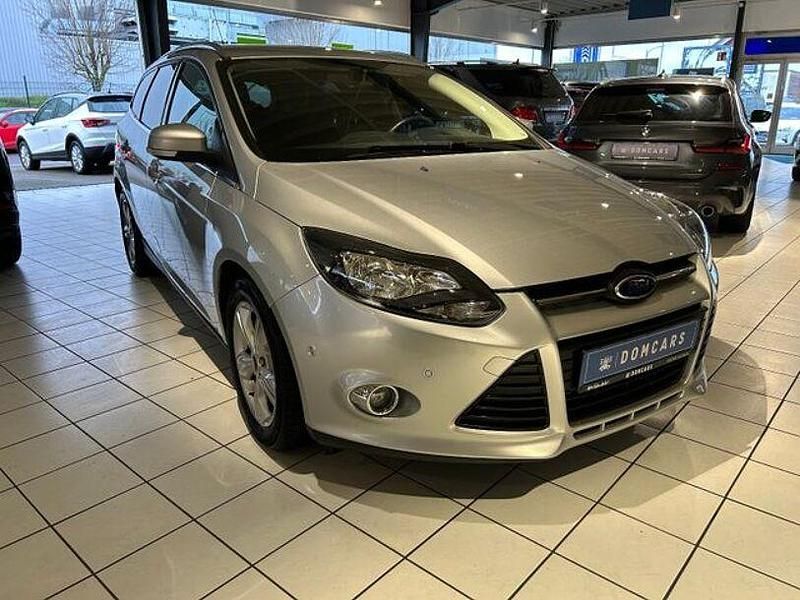 Gebraucht Ford Focus Champions Edition 150 PS (110 kW) 2012 Silber Kombi
