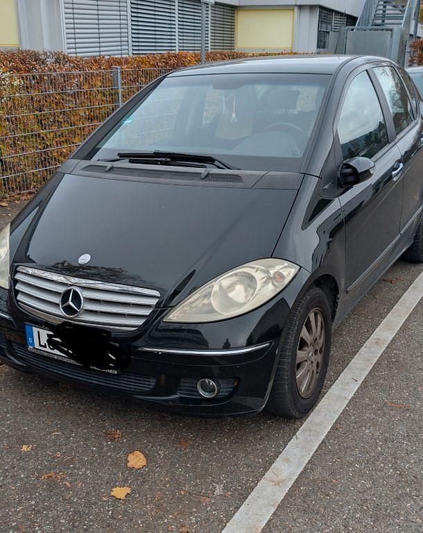 Schwarz Gebraucht 2004 Mercedes A150 Elegance Van / Kleinbus | 1.000 € (Guter Preis) - Bild 1/4