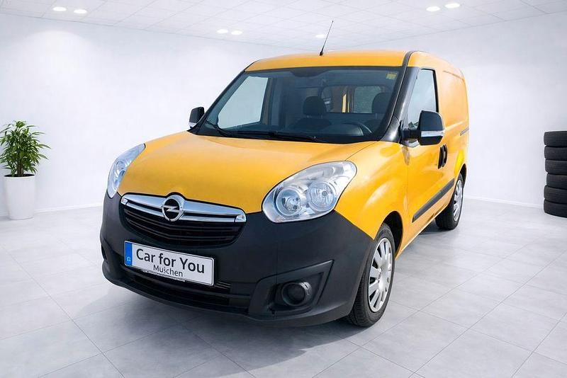 Gebraucht Opel Combo 105 PS (77 kW) 2015 Gelb Van / Kleinbus