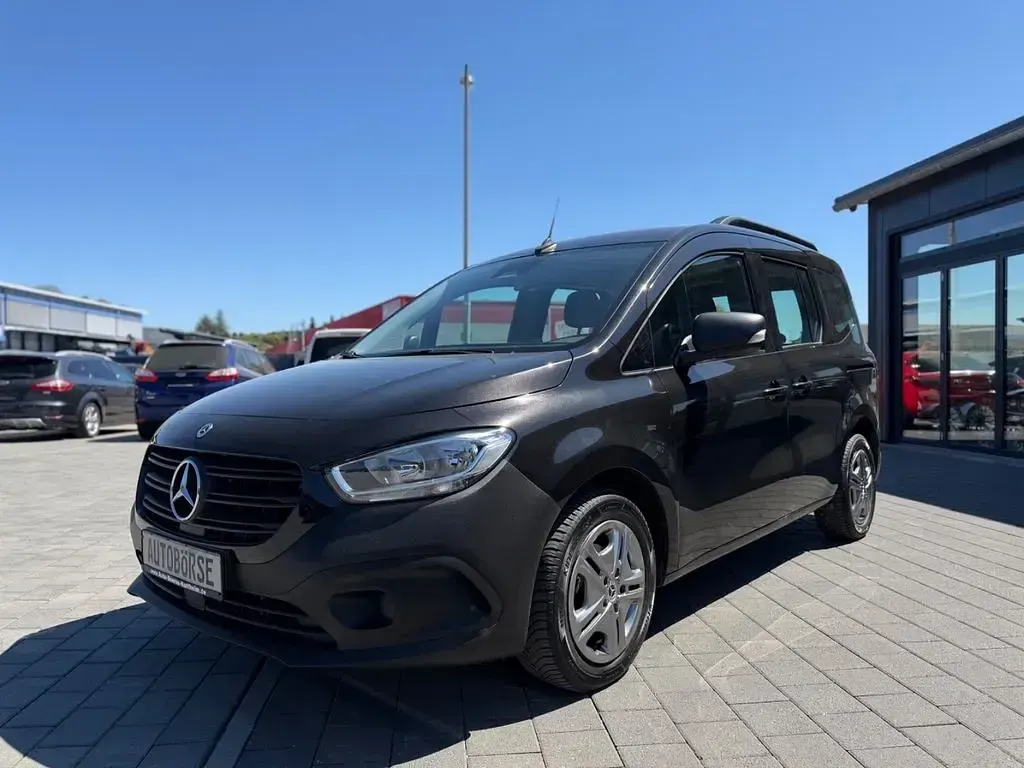 Gebraucht Mercedes Citan 110 95 PS (69 kW) 2021 Dravitschwarz Kombi