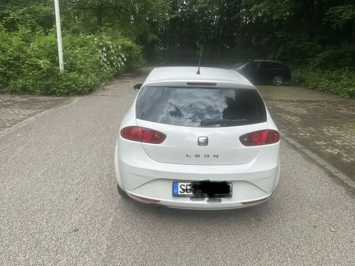 Gebraucht Seat Leon 105 PS (77 kW) 2011 Weiß Kleinwagen