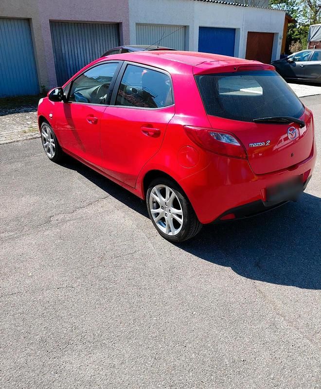 Second-hand Mazda 2 86 CP (63 kW) 2008 Roșu Hatchback