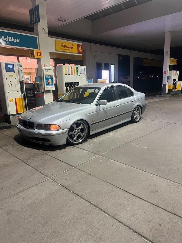Gebraucht BMW 525 163 PS (119 kW) 2000 Silber Limousine
