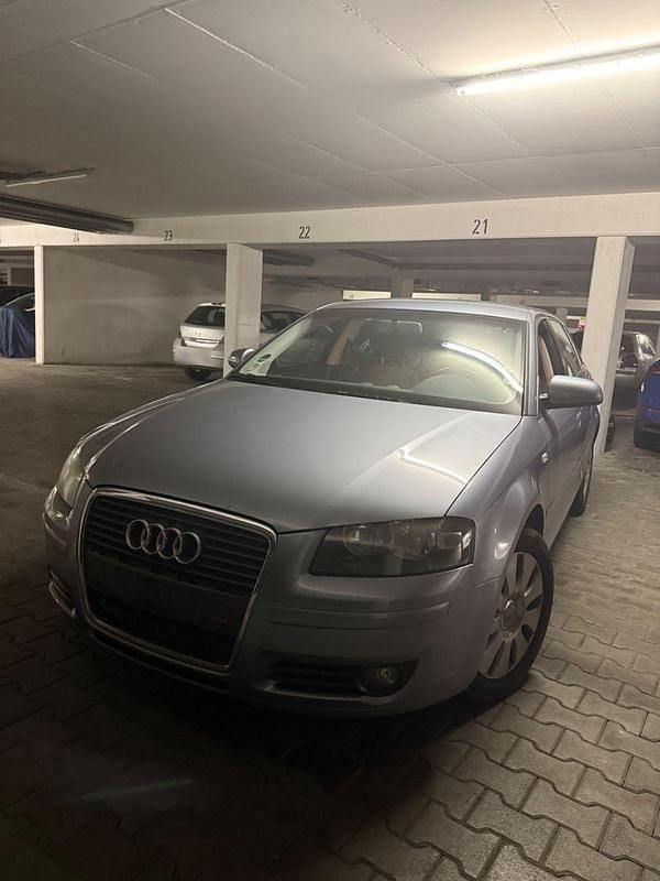 Gebraucht Audi A3 Attraction 116 PS (85 kW) 2004 Kleinwagen