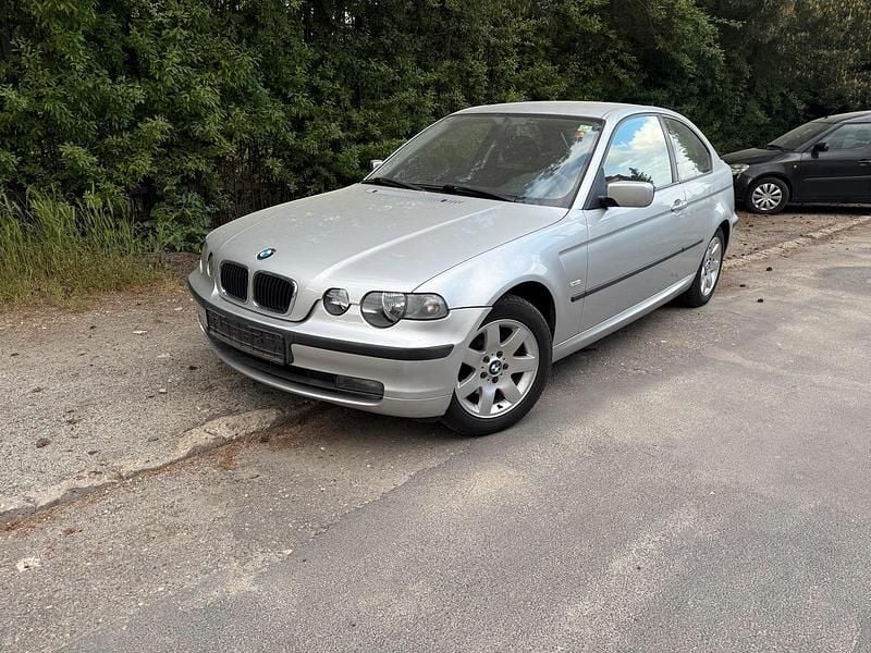 Silber Gebraucht 2003 BMW 316 Compact Kleinwagen | 2.000 € (Guter Preis) - Bild 1/4