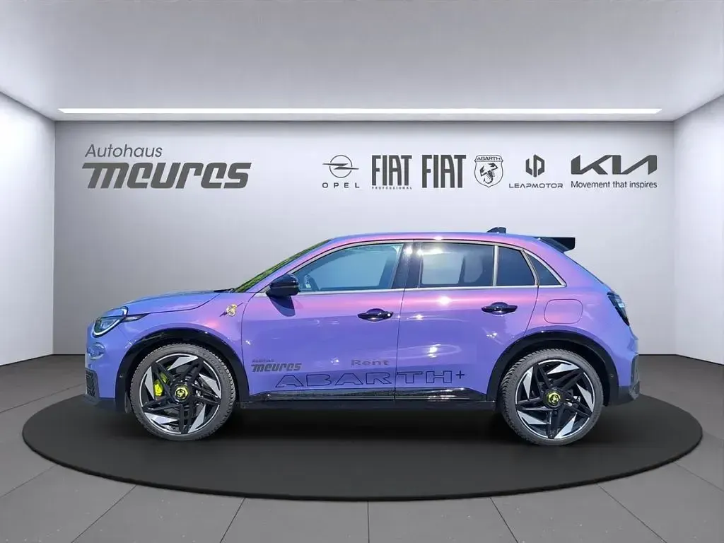 Gebraucht Abarth 600e Scorpionissima 206 kW (281 PS) 2025 Violett SUV