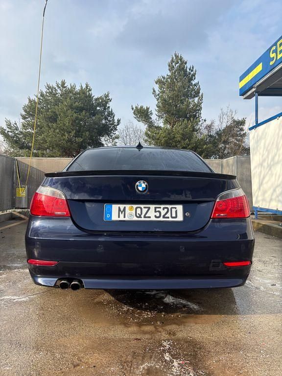 Usata BMW 520 170 CV (125 kW) 2004 Blu Berlina