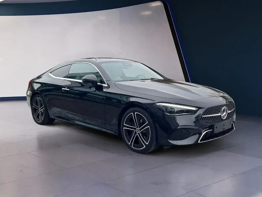 Neu Mercedes CLE220 Advanced Plus 197 PS (144 kW) 2026 Schwarz Coupé