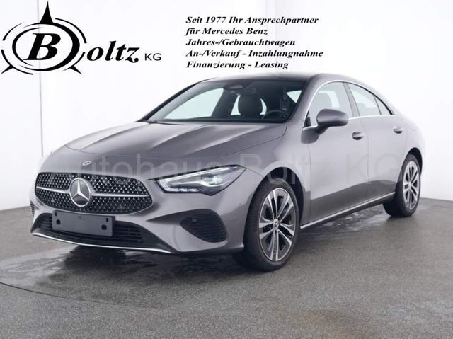 Mountaingrau (metallic) Gebraucht 2023 Mercedes CLA180 Progressive Limousine | 32.900 € (Fairer Preis) - Bild 1/4