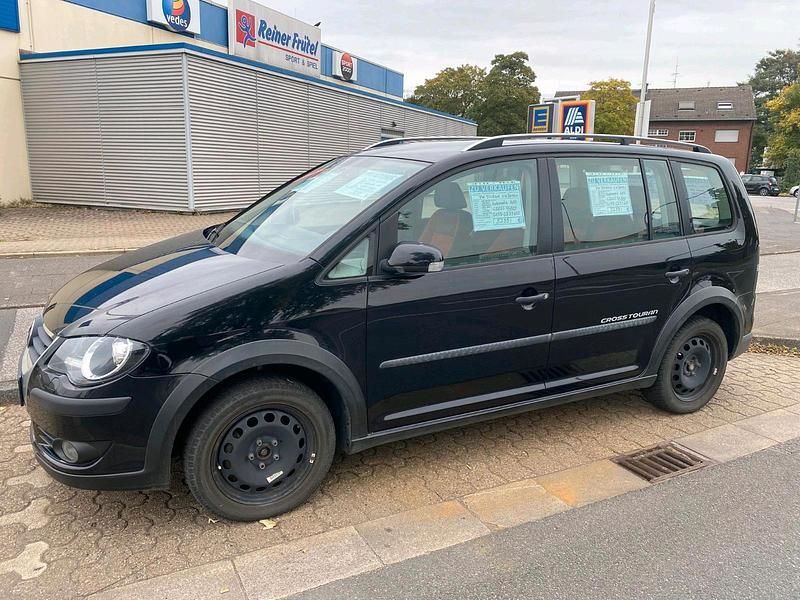 Gebraucht VW Touran 140 PS (102 kW) 2009 Schwarz Van / Kleinbus