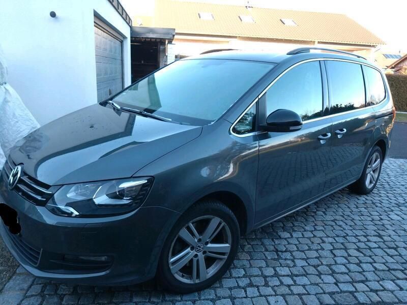 Grau Gebraucht 2012 VW Sharan Van / Kleinbus | 11.499 € (Fairer Preis) - Bild 1/4