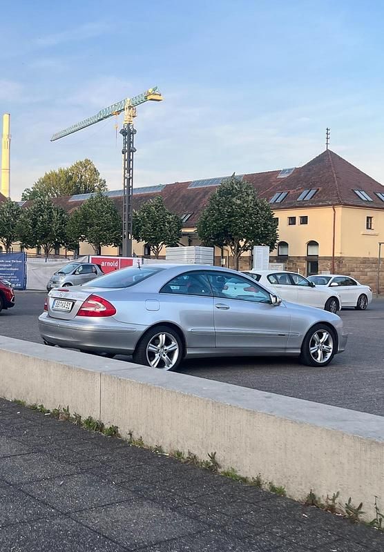 Silber Gebraucht 2003 Mercedes CLK200 Coupé | 4.950 € - Bild 1/4