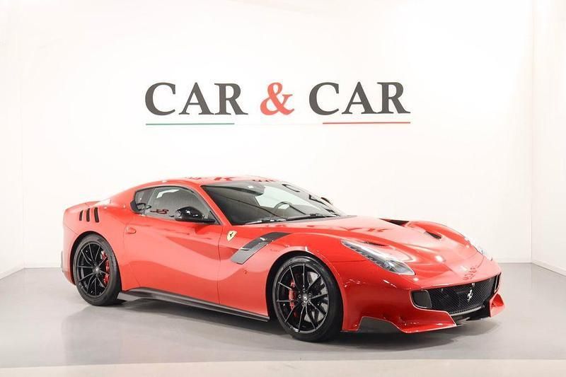 Rot Gebraucht 2017 Ferrari F12 | 1.410.000 € - Bild 1/4