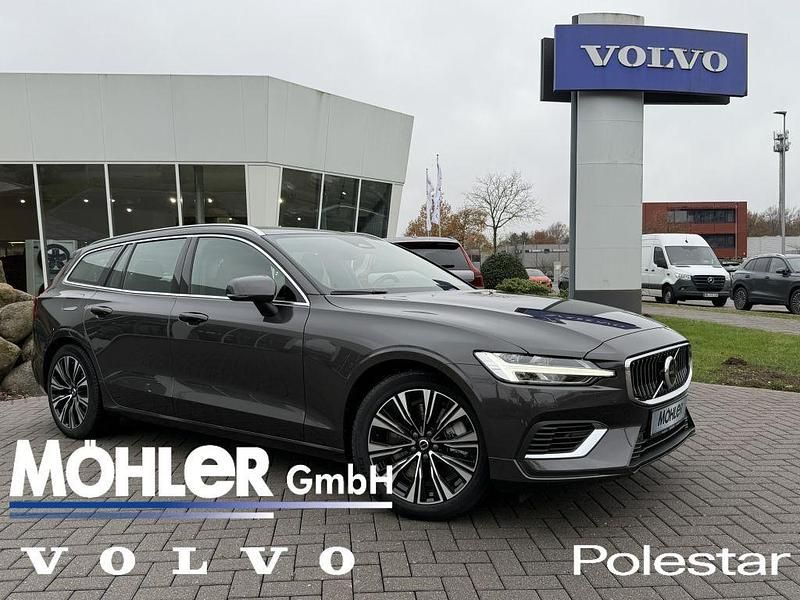 Gebraucht Volvo V60 Plus 253 PS (186 kW) 2022 Grau Kombi