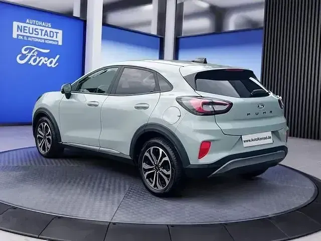 Gebraucht Ford Puma Titanium 125 PS (91 kW) 2024 Cactus grey SUV