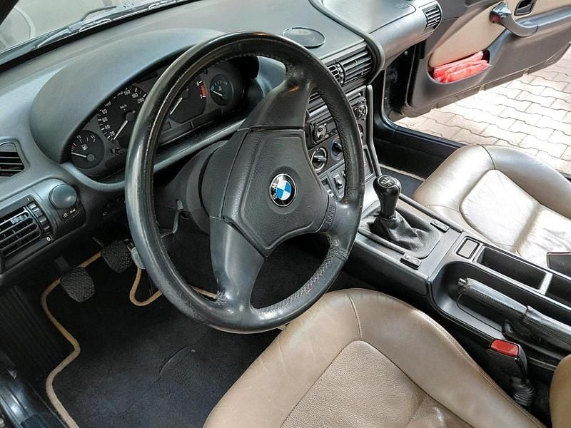 Gebraucht BMW Z3 140 PS (102 kW) 1996 Schwarz Cabrio