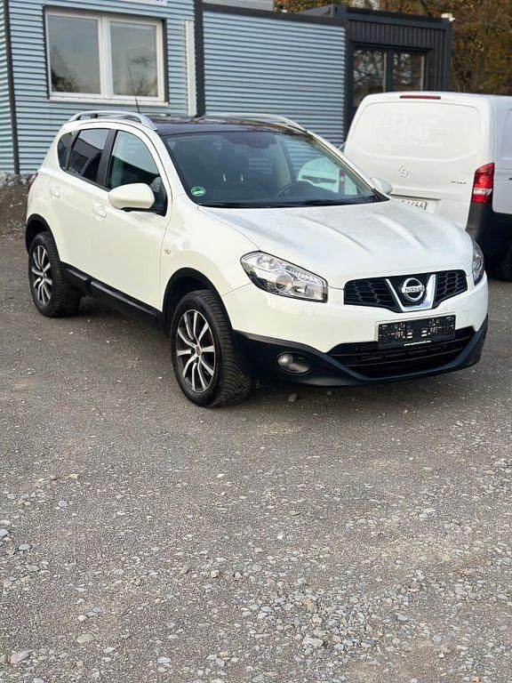 Weiß Gebraucht 2014 Nissan Qashqai I-Way SUV | 7.200 € (Guter Preis) - Bild 1/4