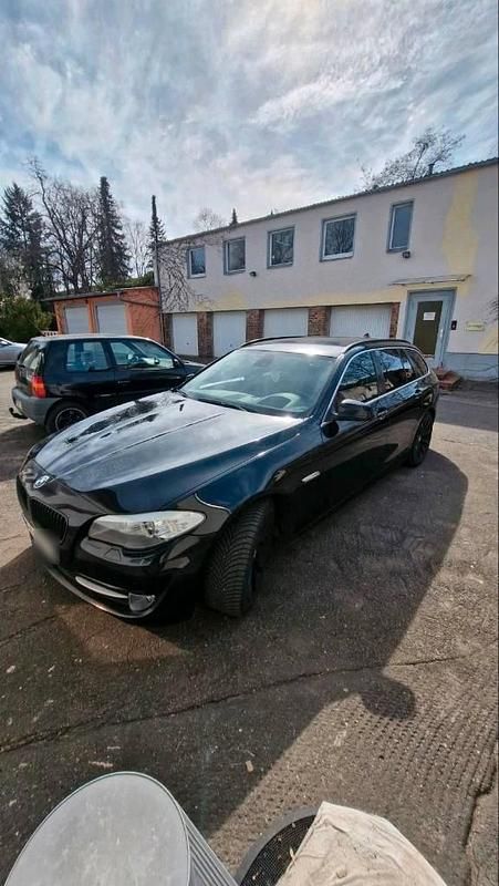 Second-hand BMW 520 184 CP (135 kW) 2012 Negru Break