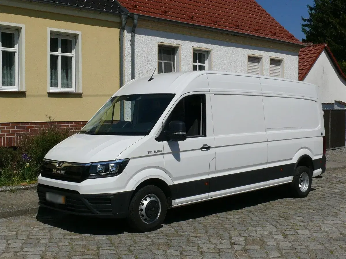 Gebraucht VW Crafter 177 PS (130 kW) 2021 Weiß Van
