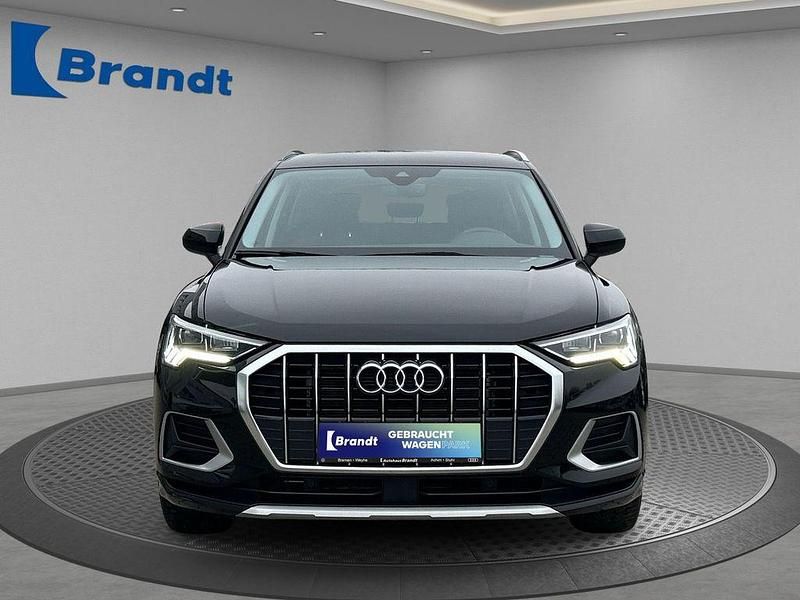 Gebraucht Audi Q3 Advanced 150 PS (110 kW) 2023 Mythosschwarz metallic (metallic) SUV