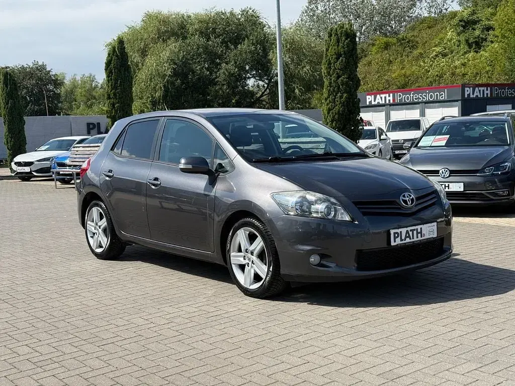 Gebraucht Toyota Auris Club 132 PS (97 kW) 2010 Grau Kleinwagen