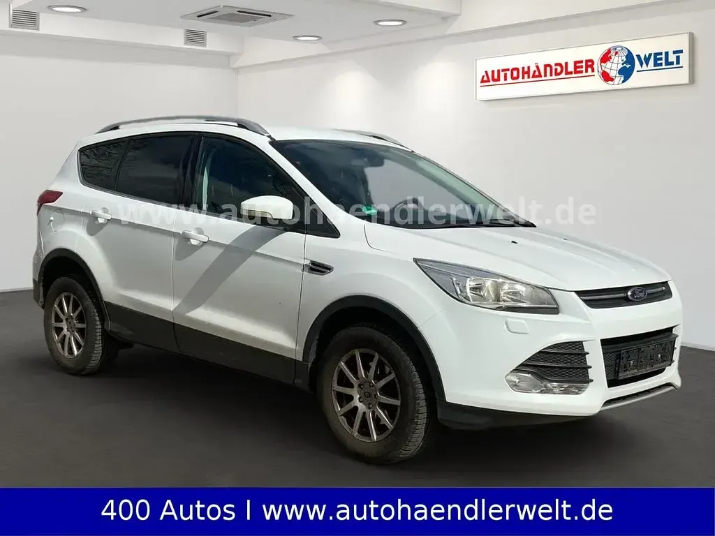 Używany Ford Kuga Individual 150 KM (110 kW) 2015 Biały SUV