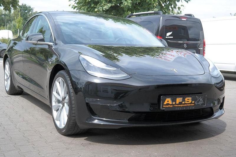 Schwarz Gebraucht 2020 Tesla Model 3 Long Range Limousine | 26.690 € (Fairer Preis) - Bild 1/4