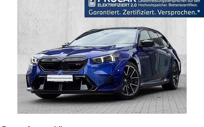 Blau Gebraucht 2025 BMW M5 Comfort Edition Kombi | 129.590 € (Superpreis) - Bild 1/4