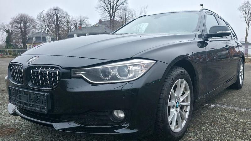 Gebraucht BMW 320 184 PS (135 kW) 2015 Schwarz Kombi