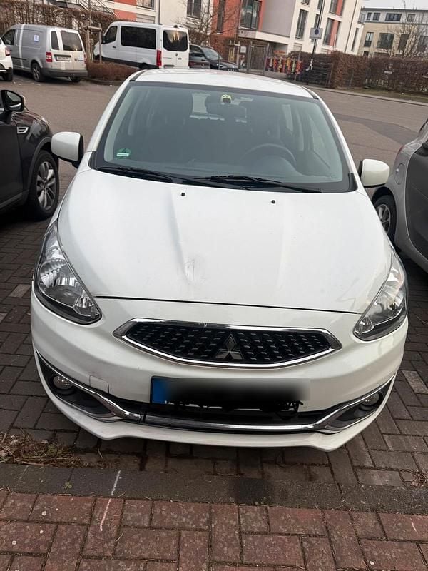 Weiß Gebraucht 2017 Mitsubishi Space Star Kleinwagen | 3.400 € (Superpreis) - Bild 1/4