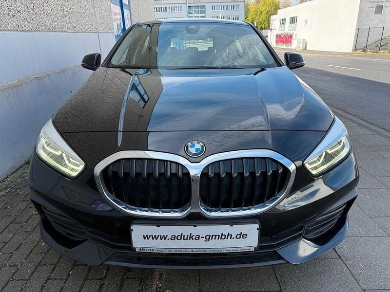 Gebraucht BMW 116 Advantage 116 PS (85 kW) 2022 Schwarz Kleinwagen
