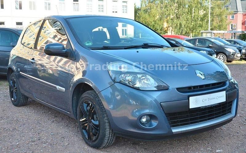 Gebraucht Renault Clio III Dynamique 75 PS (55 kW) 2009 Blau Kleinwagen