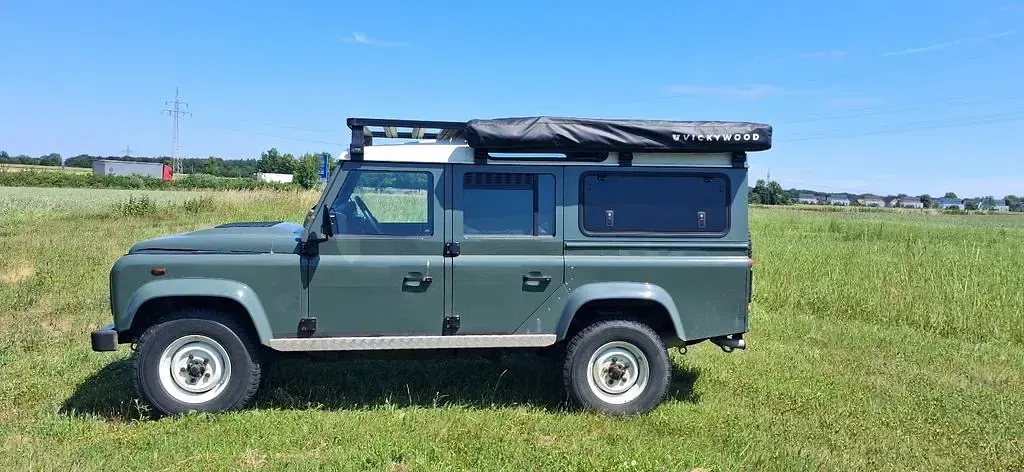 Gebraucht Land Rover Defender 122 PS (89 kW) 2007 Grün Kombi