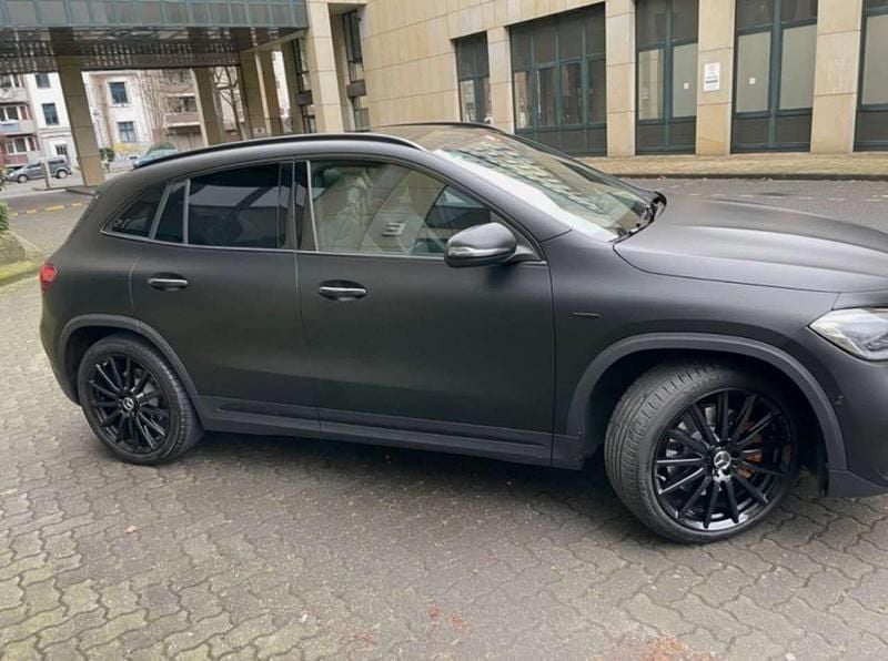 Schwarz Gebraucht 2021 Mercedes GLA250 Premium SUV | 35.650 € (Guter Preis) - Bild 1/4