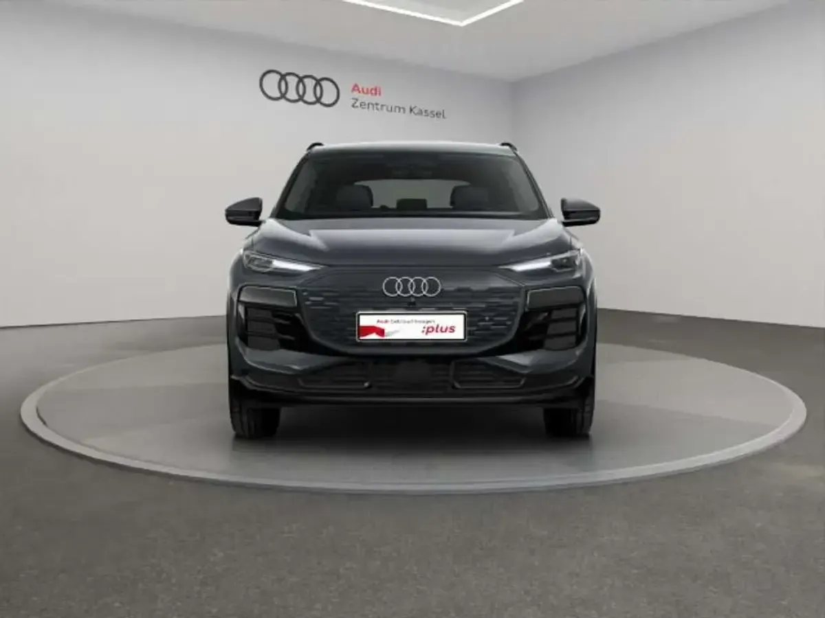 Neu Audi Q6 e-tron 185 kW (252 PS) 2026 Grau SUV