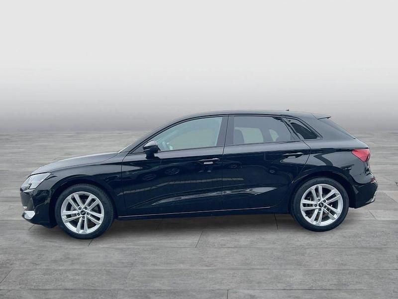 Gebraucht Audi A3 Advanced Plus 150 PS (110 kW) 2025 Mythosschwarz metallic Limousine
