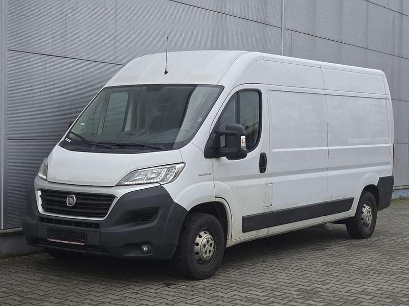 Gebraucht Fiat Ducato 131 PS (96 kW) 2018 Weiß Van
