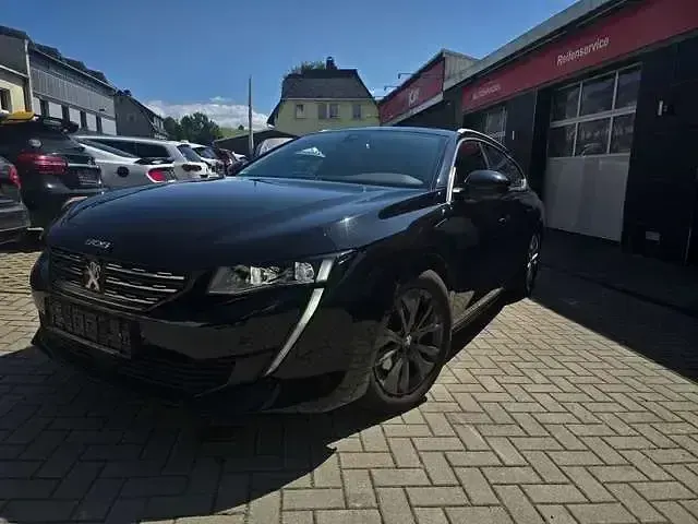 Gebraucht Peugeot 508 Allure 181 PS (133 kW) 2019 Schwarz perla nera/ Kombi