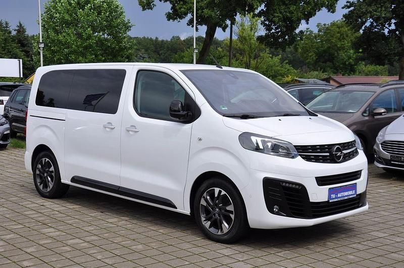 Weiß Gebraucht 2022 Opel Zafira Life Van | 36.990 € (Guter Preis) - Bild 1/4