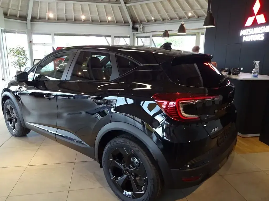 Neu Mitsubishi ASX 158 PS (116 kW) 2026 Schwarz SUV