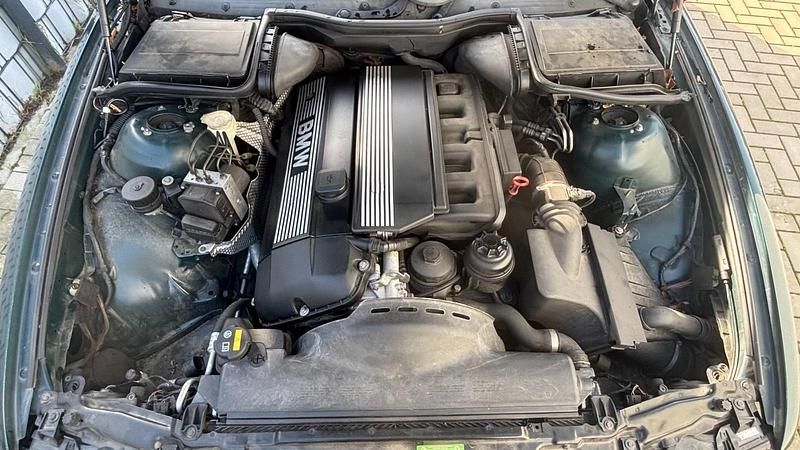 Gebraucht BMW 520 150 PS (110 kW) 1998 Grün Limousine