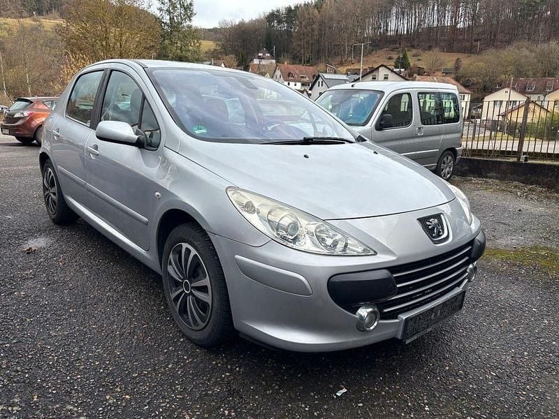 Gebraucht Peugeot 307 Filou 109 PS (80 kW) 2007 Silber Limousine