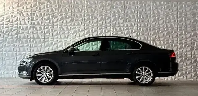 Gebraucht VW Passat Highline 150 PS (110 kW) 2015 Andere Limousine