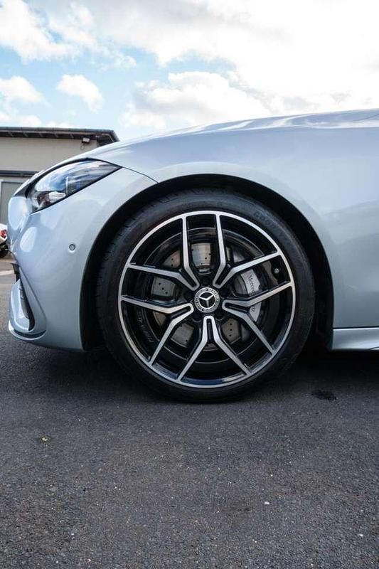 Gebraucht Mercedes C300 AMG line 258 PS (189 kW) 2025 Silber Kombi